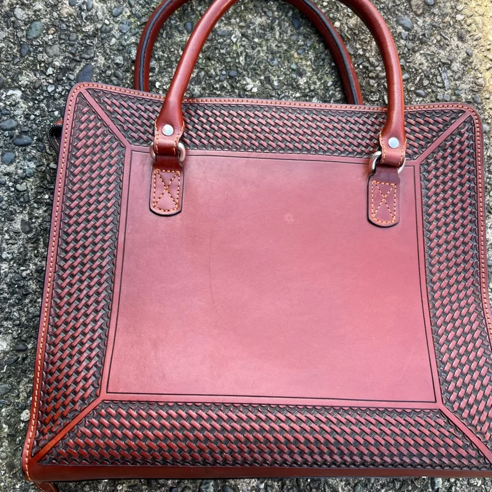 Elegant Brown Leather Briefcase